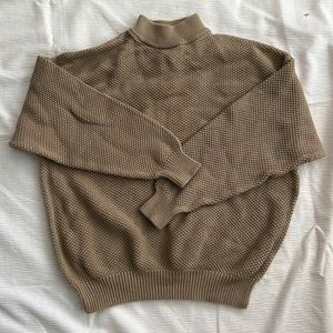 Uni Qlu light olive green textured sweater